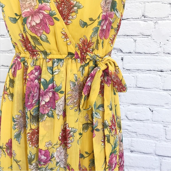 Band of Gypsies Yellow Floral Chiffon Maxi Dress Size Small - Picture 7 of 9